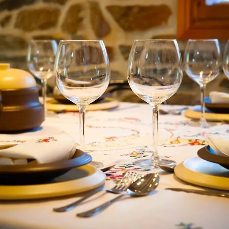 Micaela En Navas de Oro